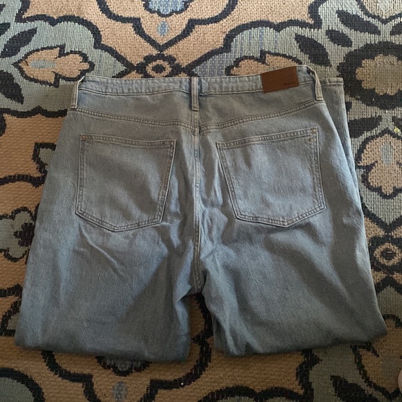 Madewell The Curvy Perfect Vintage Jean in Fiore Wash - Picture 6 of 9